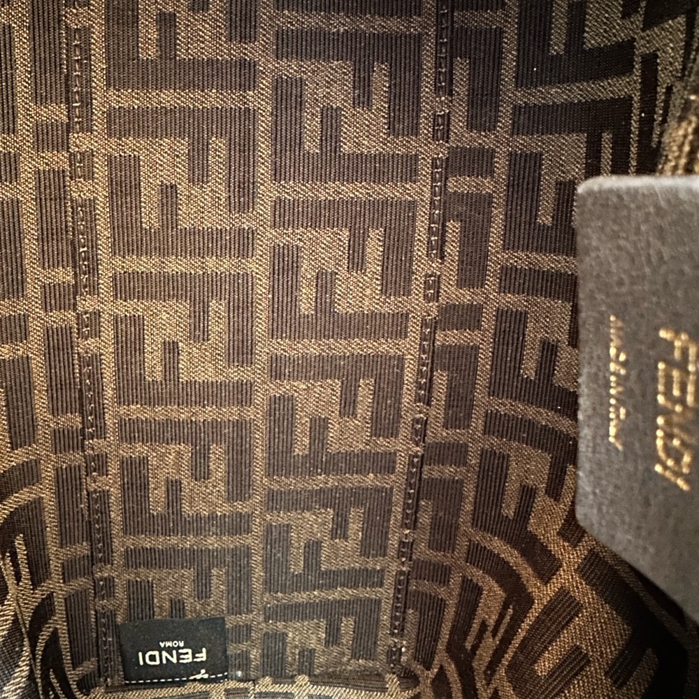 💯 Authentic Medium Fendi First bag - Picture 7 of 10